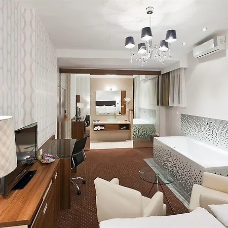 Pytloun Boutique Self Check-in Hotel 4*