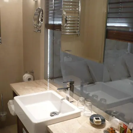Pytloun Boutique Self Check-in 4*